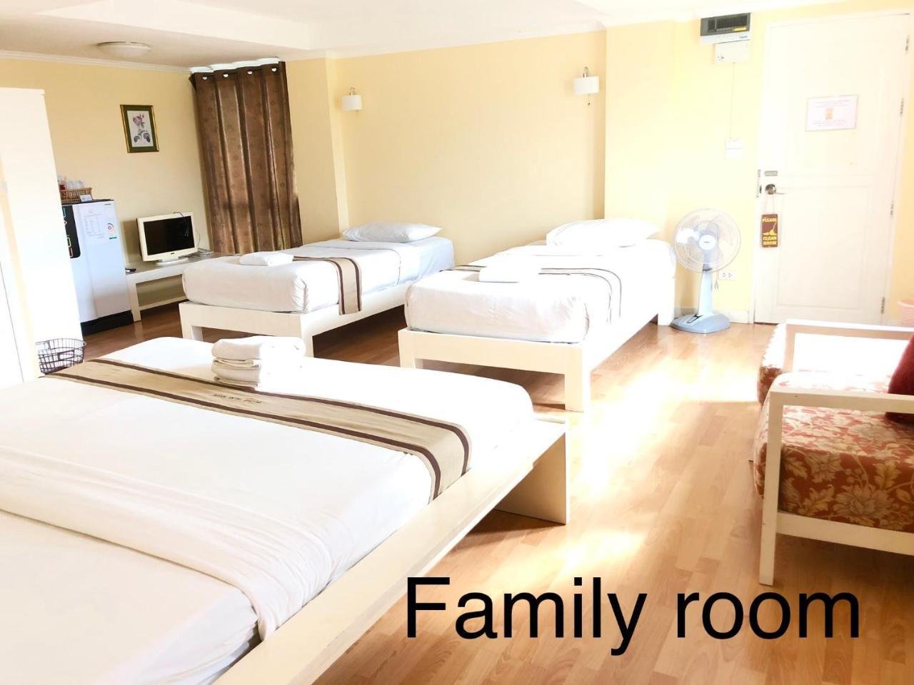 Triple Palms House Hotel Chiang Mai Buitenkant foto