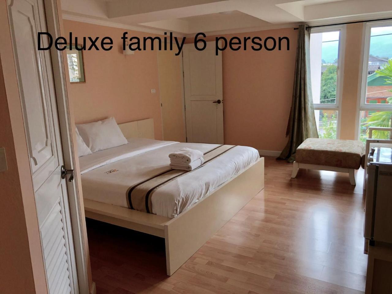 Triple Palms House Hotel Chiang Mai Buitenkant foto