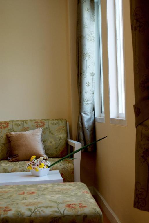 Triple Palms House Hotel Chiang Mai Buitenkant foto